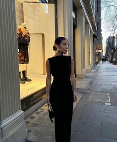 Chique Outfit, Chique Outfits, Corporate Outfits, Black Prom Dress, Black Prom, Money Aesthetic, Ținută Casual, Elegantes Outfit, Glam Dresses