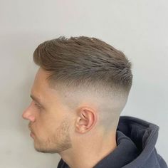 Medium Skin Fade, Crew Cut Haircut, Undercut Fade, Beard Styles Short, Hipster Hairstyles, Gents Hair Style, Skin Fade, Side Part Hairstyles