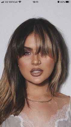 Color Block Bronde, Money Piece Highlights With Bangs, Blonde With Brown Front Pieces, Front Bangs Highlights, Hair Bleached Front Pieces, Money Piece Balayage With Bangs, Color Block Brunette, Money Piece On Curtain Bangs, Brunette With Blonde Pieces