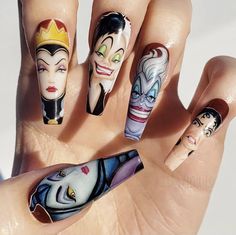 Disney Villain Nails, Navidad Nails, Childhood Disney, Disney Manicure, Disney Themed Nails, Alice In Wonderland Nails, Disney Inspired Nails, Nail Looks, Nail Drawing