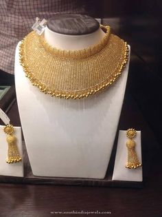 Uncut Necklace, Unique Gold Jewelry Designs, Choker Necklace Designs, Choker Designs, Bridal Accessories Jewelry, Bridal Jewelry Collection, Bridal Fashion Jewelry