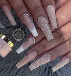 Bougie Wedding Nails, Fancy Birthday Nails, Nails Acrylic With Rhinestones, Trendy Nails Rhinestone, Luxury Nails Design Rhinestones, Neutral Glam Nails, Beige Nails Ideas, White Glam Nails, Fancy Acrylic Nails