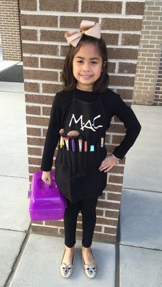 Hair Dresser Costume Kids, Makeup Artist Costume For Kids, Diy Career Day Outfits For Kids, Career Day Preschool, Career Day Ideas Costumes, Diy Career Day Costumes, Career Day Outfit For Kids, Career Dress Up Day At School, Diy Career Day Costumes For Kids