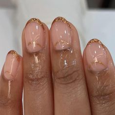 From icy sheer polishes to pearlescent chrome nails, these are the classy manicures to consider for your January nails, particularly if you have a hangover from red Christmas nails. These winter manicures are the perfect cool toned antidote to your December nails.