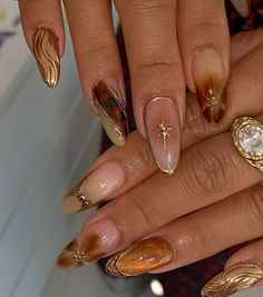 Brown Winter Nails Acrylic, Black White And Brown Nails, Brown Acrylic Nails Square, Brown Gold Nails Design, Brown 3d Nails, Brown Holiday Nails, Brown Almond Nails Design, Dancer Nails, Brown Stiletto Nails