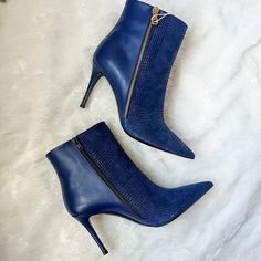 Read Carefully Before Buying Nwt New With Tags Women's Ladies Fashion High Heel Pointy Toe Ankle Boots Brand: Lerre (Luxury Italian Brand) Size: 40eu Fits Smaller, Like 8.5 Us Color: Dark Blue Material: Suede Leather, Regular Leather, Leather Inside Heel Height: ~3.75" Beautiful Quality, Exposed Gold Zipper On Outside, Real Zipper In Black On Inside, Leather Cover Heel, Pointy Toe, Stiletto Heel Made In Italy Retail Price: $399 Few Minor Scratches On Left Boot In The Back, Only Visible Up Close, Chic Blue High Ankle Heeled Boots, Blue Fitted Ankle Heeled Boots, Fitted Blue Ankle Heeled Boots, Blue Pointed Toe Boots For Night Out, Chic Blue Pointed Toe Boots, Chic Blue Ankle-high Heeled Boots, Elegant Blue Ankle-high Boots, Elegant Blue Heeled Boots For Formal Occasions, Elegant Blue Formal Heeled Boots