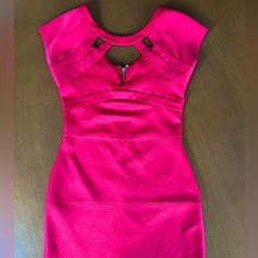 Nwot Guess Body-Contour Dress In Size 2. The Color Is True Red And The Dress Features A Beautiful Cutout Neckline. Pit-To-Pit: 16” Stretches To 17” Shoulder To Waist: 15.5” Waist: 13” Stretches To 15.5” Full Length: 34” Hips: 17” Stretches To 19” Pink Fitted Holiday Dresses, Fitted Pink Dress For Holiday, Fitted Knee-length Mini Dress For Holiday, Red Short Sleeve Mini Dress For Party Season, Fitted Short Sleeve Mini Dress For Holiday, Fitted Midi Length Holiday Dress, Fitted Short Sleeve Holiday Dresses, Fitted Short Sleeve Dresses For Holiday, Red Fitted Midi Dress For Holiday