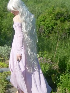 Very Long White Hair, Long White Hair Aesthetic, White Hair Cosplay, Lady Amalthea, Long White Hair, Old Movie, Last Unicorn, Targaryen Aesthetic, The Last Unicorn