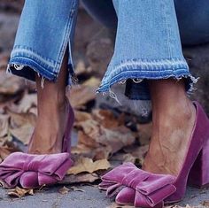 Chunky Heel Pumps, Purple Shoes, Fabulous Shoes, Pink Shoes, Crazy Shoes, Shoe Obsession, Dream Shoes, Shoe Lover, Beautiful Shoes