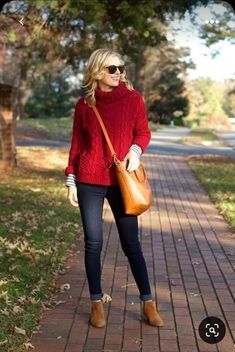 Nice Casual Outfits For Men, Red Sweater Outfit, Red Turtleneck Sweater, Best Casual Outfits, Prep Style, Layered Sweater, Outfit Mujer, Ashley Benson, Fall Layers