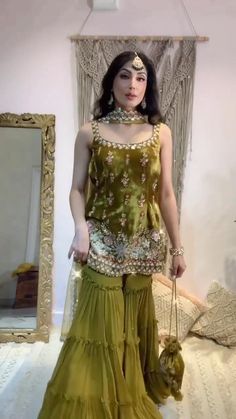 Green Sharara, Designer Sharara Suits, Designer Sharara, Sharara Suits, Party Wear Dresses, Green Wedding, Wedding Bridesmaids, Wedding Outfit, Latest Design