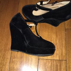 Black Velvet Strap Wedge Size 7.5 New Black Wedge Heel Boots For Party, Black Pointed Toe Wedge Sandals With 4-inch Heel, Black Wedge Sandals With 4-inch Heel And Pointed Toe, High Wedge Shoes, Closed Toe Wedges, Wedges Black, Black Y2k, High Wedges, Strap Wedge