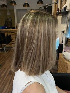 Low Lights For Blonde Hair Before And After, Low Lighted Dark Blonde, Short Hair Light Brown Balayage, Short Hair With Highlights Blonde, Short Highlighted Hair, Perfect Blonde Hair, Baby Lights, Dark Blonde Hair Color