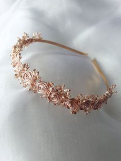 Charles Rennie Mackintosh Rose, Bridal Headgear, Rennie Mackintosh Rose, Rose Gold Roses, Boho Bridesmaid Hair, Pearl Headdress, Rose Gold Hair Ombre, Floral Bridal Comb