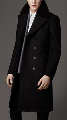 Luxury Black Pea Coat With Notch Lapel, Black Double-breasted Wool Coat With Buttons, Black Wool Coat For Formal Fall Occasions, Formal Black Wool Coat For Fall, Luxury Black Wool Outerwear, Black Wool Coat For Winter, Black Long Wool Coat For Business, Black Double-breasted Pea Coat For Business, Double-breasted Black Pea Coat For Business