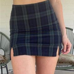 Never Been Worn Plaid Mini Skirt Black Fitted Mini Skirt, Casual Fitted Pencil Skirt Skort, Casual Green Non-stretch Mini Skirt, Casual Non-stretch Green Mini Skirt, Casual Non-stretch Pencil Mini Skirt, Outfits College Summer, Summer Outfits College, College Summer Outfit, Denim Shorts Outfit Summer