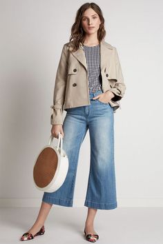 Trench Coat Outfit Spring, Spring Coat Outfit, Denim Pants Outfit, Cropped Denim Pants, Trench Coat Style