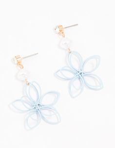 Captivate with these Blue Coated Wire Flower Pearl Drop Earrings. The delicate wire blooms and lustrous pearls create a stunning, eye-catching silhouette that adds chic, modern flair. Color: Blue Dimensions: Length 26 mm x Width 30 mm | Lovisa Blue Coated Wire Flower Pearl Drop Earrings Wire Flowers, Blue Earrings, Pearl Drop Earrings, Pearl Drop, Color Blue, Drop Earrings, Flowers, Blue, Color