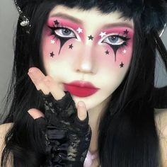 Pink Graphic Liner Makeup, Disguise Makeup, Pastel Goth Makeup Looks, Pink Goth Makeup, Fun Eye Makeup, Anime Inspired Makeup, Pastel Goth Makeup