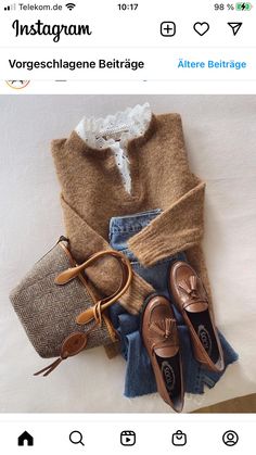 Mode Style Anglais, Outfit Chic, Volleyball Hairstyles, Merino Wool Sweater, 가을 패션, Mode Vintage, Fall Winter Outfits, Wool Sweater