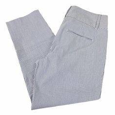 Nwt Ann Taylor Cropped Slacks 6 Curvy Blue White Striped Back Welt Pockets Sku: 040-011 Features: Brand Name: Ann Taylor Market: Womens Color: Blue Pattern: Striped Material: Cotton Blend Trousers, Cropped, Curvy Fit, Belted All Seasons Made In Indonesia Machine Washable Size: Womens 6 Approximate Measurements: Waist: 16 In / 41 Cm Hips: 19 In / 48 Cm Inseam: 25 In / 64 Cm Rise: 10 In / 25 Cm Condition: New With Tags No Notable Flaws. See Photos! Any And All Flaws Will Be Shown In The Detailed P Blue Summer Dress Pants For Work, Striped Dress Pants With Welt Pockets For Work, Blue Pattern, Welt Pockets, Welt Pocket, All Seasons, Ann Taylor, White Stripe, Pant Jumpsuit