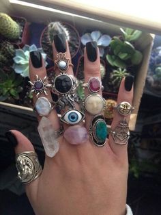 Estilo Hippy, 90's Fashion, Jewels Rings, Jim Morrison, Hippie Jewelry