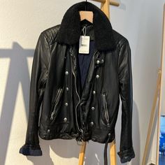 Free People Vegan Leather Moto Jacket With Removable Faux Fur Collar. Fully Lined And So Warm. Even The Sleeves Are Fully Lined. Full Zip + Snap Closure. Pit To Pit Measurements About 20”. I’m 5’9”, Size 4/6, 148lbs And This Fits Nicely With Enough Room For A Thin Sweater Underneath. Free People Jacket, Faux Leather Moto Jacket, Leather Moto, Leather Moto Jacket, Faux Fur Collar, Fur Collar, Moto Jacket, Snap Closure, Vegan Leather