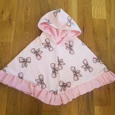 Nwt! Length: 20" (From Base Of Neck To The Longest Part) Playful Winter Fleece Outerwear, Cute Pink Fleece Outerwear, Cute Fleece Outerwear With Drawstring Hood, Cute Hooded Fleece Outerwear, Toddler Spring Fashion, Poncho Pattern Sewing, Fleece Projects, Girls Cape, Spring Toddler