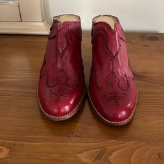 Jessica Simpson Red Clogs! Brand New Size 7 3” Heel Red Clogs, Jessica Simpson Shoes, Mule Clogs, Mules Shoes, Jessica Simpson, Clogs, Size 7, Women Shoes, Brand New