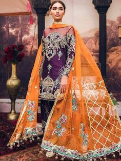 Orange Dupatta, Shadi Dresses, Nikkah Dress, Bridal Lehenga Collection, Bridal Lehenga Red, Pakistani Wedding Outfits, Pakistani Dresses Casual, Pakistani Fashion Party Wear, Pakistani Bridal Dresses