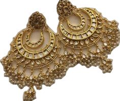 Heavy Gold Chandbalis For Festive Occasions, Festive Gold Bollywood Chandbalis, Heavy Gold Chandbalis For Festivals, Bollywood Style Gold Chandbalis For Festivals, Gold Bollywood Chandbalis For Festivals, Gold Bollywood Chandbalis For Diwali, Gold Heavy Chandbalis For Diwali, Gold Bollywood Chandbalis For Celebration, Gold Kundan Chandbalis For Diwali