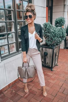 Hollie Woodward, Work Attire Women, Fashionable Work Outfit, Office Casual Outfit, Business Casual Outfits For Women, Neue Outfits