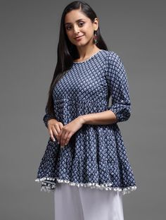 *Women Blue & White Floral Printed Cotton Tunic Printed Short Kurti / Indian Tunic / Summer-Spring Evening Dress Boho Tunic / Hippie Dress / Tribal Print Top *Blue and white floral printed tunic,has a round neck, three-quarter sleeves, gathers detail, *Fabric:-  Cotton *Wash Care:-  Hand Wash AVAILABLE IN 6 SIZES THEY ARE IN FOLLOWING MEASUREMENTS IN INCHES:- XS:- Bust-34/Waist-28/Length-28 S:- Bust-36/Waist-30/Length-28 M:- Bust-38/Waist-32/Length-28 L:- Bust-40/Waist-34/Length-28 XL:- Bust-42/ Short Kurtis For Women, Tunics For Women, Kurtis For Women, Short Kurtis, Indian Tunic, Short Kurti, Boho Tunics, Hippie Dresses, Print Tunic