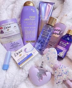 Profumo Victoria Secret, Haut Routine, Bath And Body Works Perfume, Pretty Skin Care, Personal Care Products, Bath And Body Care, Body Care Routine