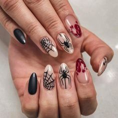 We rounded up the best halloween nail designs that are trending, from French manicures to textured nails to chrome finishes and more. Spidey Nails, Short Fake Nails, Spider Webs, Halloween Nail Designs, Halloween Nail, Halloween Nail Art