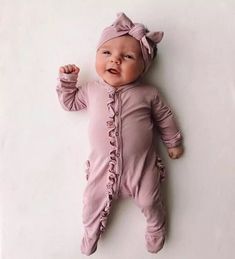 There is 2-3cm difference according to manual measurement. Please check the measurement chart carefully before you buy the item. Please note that slight color difference should be acceptable due to the light and screen. What You Get: 1 x Romper 1 x Headband Good Night Baby, Baby Girl Boy, Newborn Baby Girl, Everything Baby, Baby Outfits