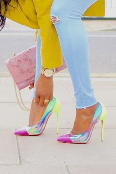 Neon Yellow Heels, Mode Shoes, 일본 패션, Shoes Bride, Wedding Shoes Bride, Yellow Heels, Adidas Shoes Women, Fabulous Shoes, Crazy Shoes