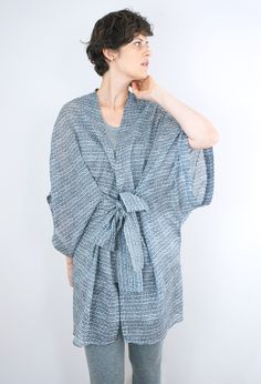 Kimono Robes Pattern, Pola Kardigan, Mode Kimono, Diy Vetement, Women's Outfits By Occasions, Blouse Tops, Sewing Inspiration, Sewing Dresses