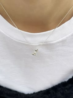 Minimalist Heart Necklace, Pretty Dainty Necklaces, Silver Necklace Cute, Delicate Pendant Necklace, Necklaces From Boyfriend, Cute Necklace Silver, Silver Necklace For Girlfriend, Aesthetic Necklace Silver, Cord Pendant Necklace