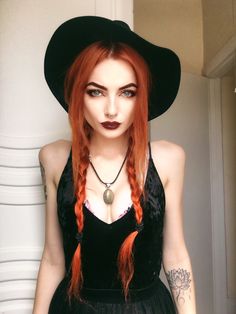 Witchy Hair, Alt Girls, Witchy Fashion, Goth Girl, Gothic Beauty, Orange Hair, Ginger Hair