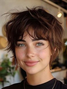 Hair Inspiration Short, Messy Short Hair, Funky Hairstyles, Shag Haircut, Short Hair Haircuts, Hairstyles For Women, Short Haircuts, Short Hair Cuts For Women