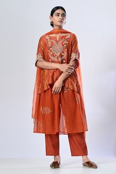 Buy Pink Satin Georgette Printed Marble Round Pattern Cape Palazzo Set For Women by OMAL SINDWANI Online at Aza Fashions. Orange Salwar Kameez With Gota Work, Designer Orange Salwar Kameez, Orange Chanderi Sharara, Orange Chanderi Palazzo Set, Orange Palazzo Set For Eid, Embroidered Orange Palazzo Set, Orange Dori Work Sharara, Orange Sharara With Sheer Dupatta, Transitional Silk Palazzo Set