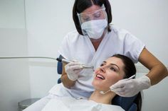 Tooth extractions are painless and common. Take a look at this guide to find some tips for after extraction care by our Dentist in Winchester. Operasi Caesar, Kedokteran Gigi, Aesthetic Dentistry, Dental Emergency, Dental Veneers, Dental Cosmetics, General Dentistry, Family Dentistry