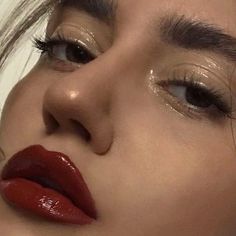 :) ~ Maquillage On Fleek, Red Lip Makeup, Swag Makeup, Red Makeup, Dope Makeup, Makeup Pictures, Red Lipstick, 가을 패션, Pretty Makeup