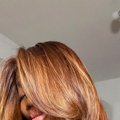 East London Hairstylist | Colour Specialist on Instagram: "An all time fave 🍂🍁

#londonhairstylist #hairinspo #fallhaircolor #gluelesswig #closurewigs" Fall Hair Color, East London, Hair Inspo, All Time, Wigs