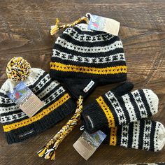 Brand New Us Sherpa Yeti Mitten Size L/Xl Bheda Hat Adult Size Dolphin Hat Adult Size *100% Of The Proceeds From This Sale Benefit The Cystic Fibrosis Foundation Fleece Gloves, Hat Beanie, New Uses, Sheep Wool, Sheep, Gloves, Foundation, Women Accessories, Wool