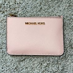 Michael Kors Jet Set Travel Wallet. Powder Blush. Coin Purse With Id. Leather. Brand New With Tags Wallet Michael Kors, Blush Rectangular Wallet With Card Slots, Elegant Pink Wallet With Zipper Pouch, Pink Clutch Wallet With Zipper Pouch, Michael Kors Classic Travel Wallet, Michael Kors Travel Wallet, Elegant Pink Michael Kors Wallet, Michael Kors Pink Wallet, Phone Wristlet