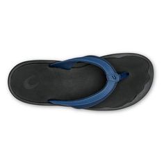 The classic OluKai 'Ohana flip-flops offer simple  everyday style and a comfortable fit for all warm-weather  casual occasions. Casual Beach Flip Flops, Light Casual Flip Flops For Beach, Lightweight Casual Flip Flops For Beach, Comfortable Cushioned Sandals For Surfing, Casual Beach Sport Sandals With Ortholite Insole, Casual Adjustable Slippers With Ortholite Insole, Outdoor Flip Flops With Arch Support, Outdoor Flip Flops With Arch Support And Round Toe, Casual Flip Flops With Arch Support For Vacation