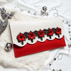 christmas bag Luxury Envelope Shoulder Bag For Gift, Elegant Red Clutch For Daily Use, White Envelope Bag For Gift, Red Leather Clutch For Party, White Clutch Shoulder Bag As Gift, Elegant Leather Evening Bag As Gift, Red Leather Evening Bag For Party, Handmade Envelope Clutch As Gift, Handmade Envelope Clutch For Gift