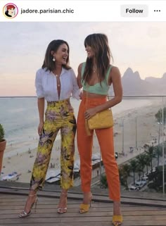 Gucci Womenswear, Rocky Barnes, Mode Tips, Outfit Primavera, Hairstyles Summer, Mode Inspo, Looks Chic, Vogue Fashion, Left Or Right